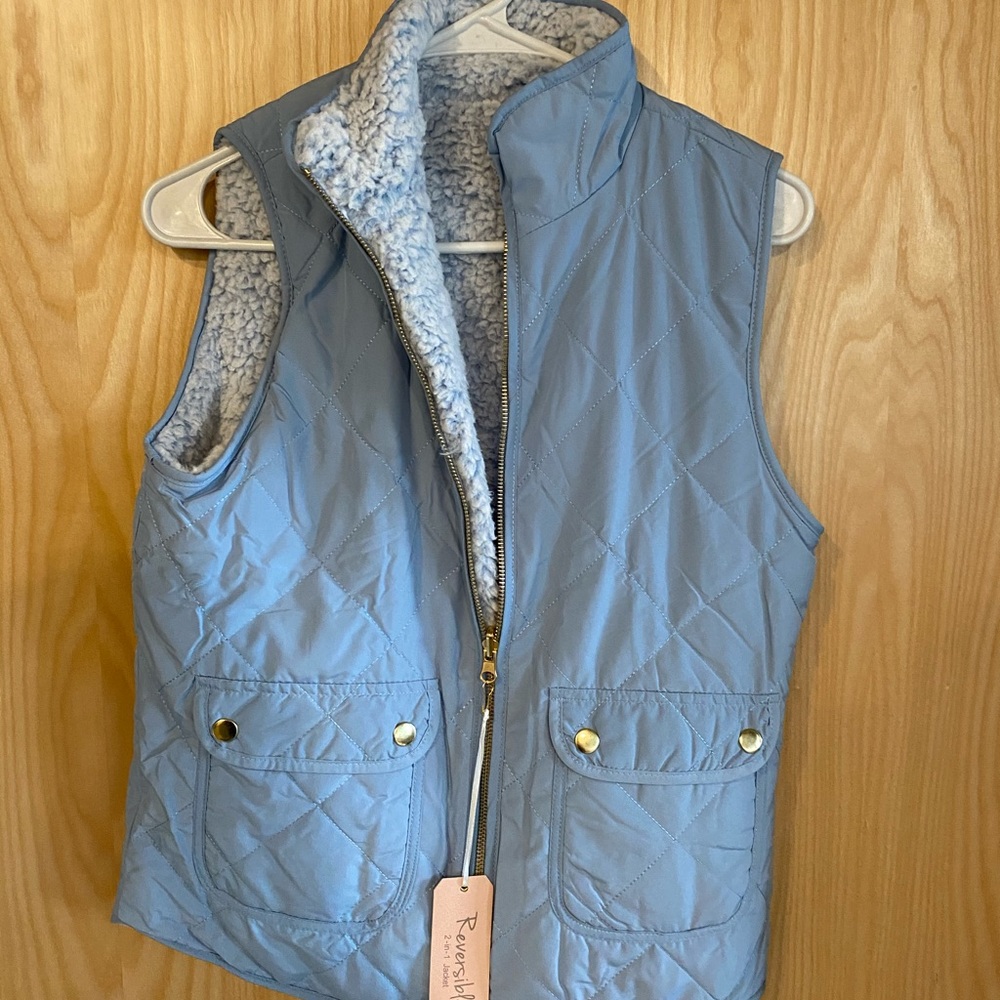 Reversible vest